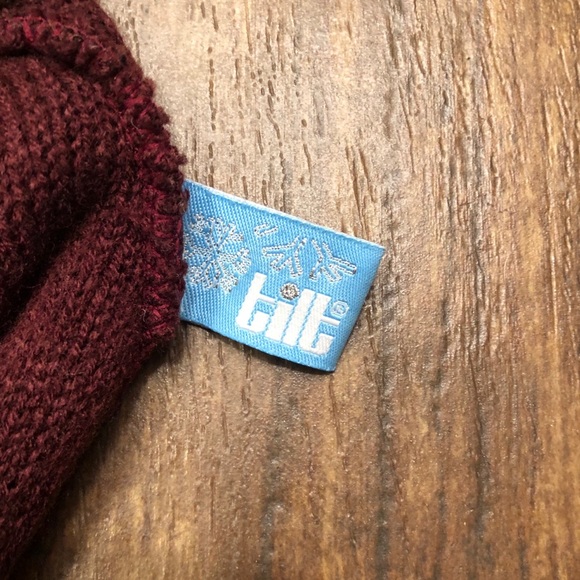 DC & TILT women’s beanie set - Picture 4 of 7